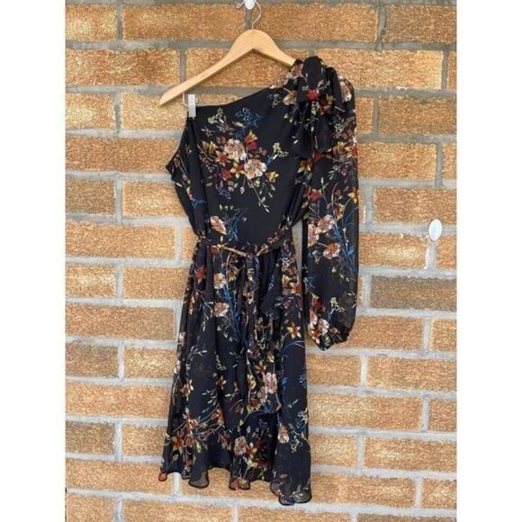 CLOVER AND SLOANE Garden Vine One-Shoulder size XL - Picture 2 of 12